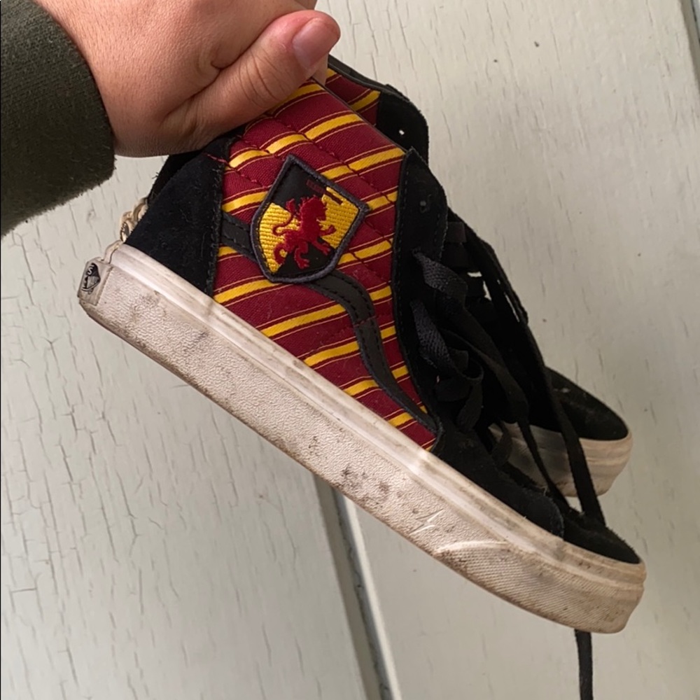 Calling the house of Gryffindor!! 🧙🏼‍♂️